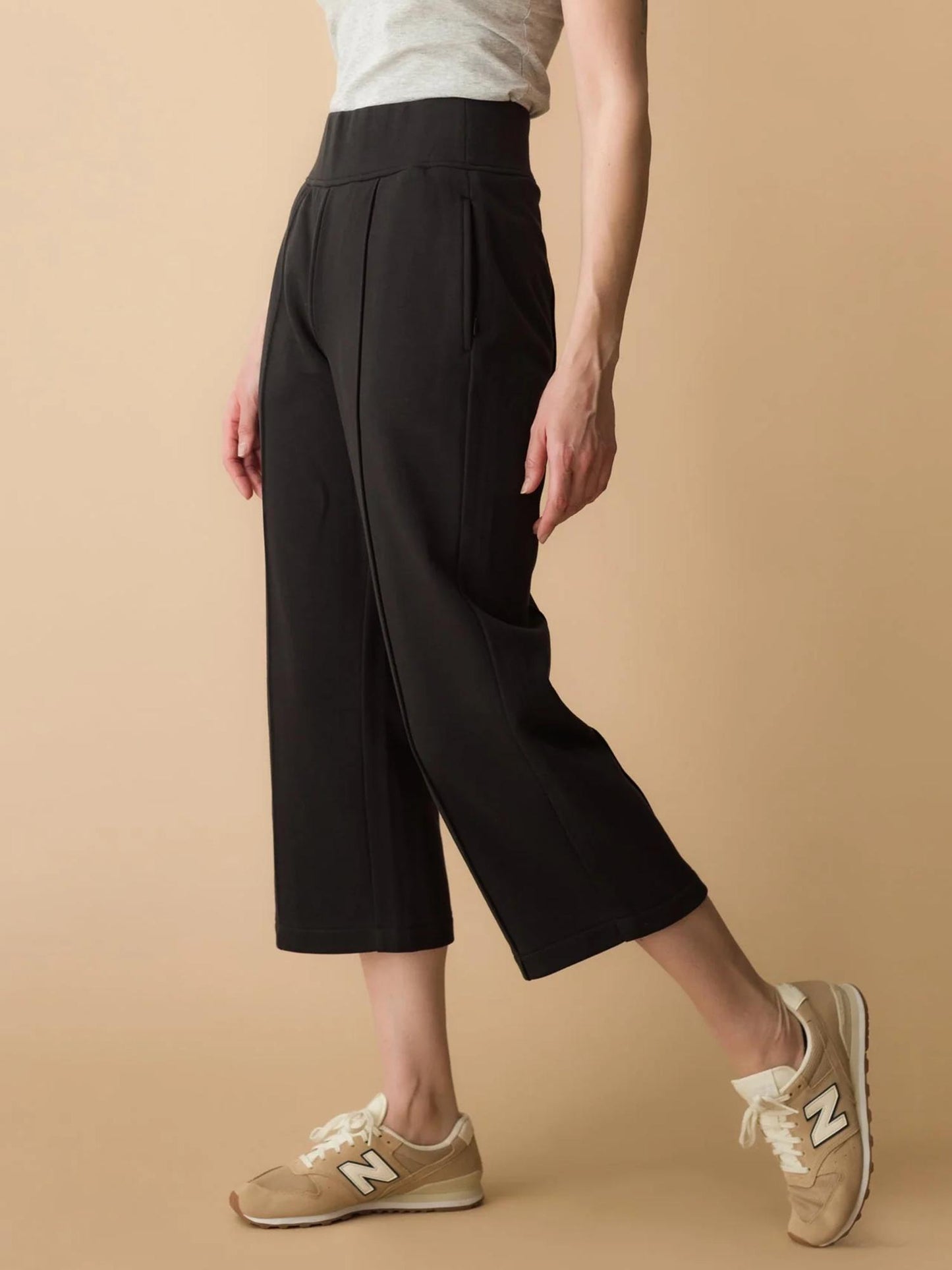 Proto101 - High-Waisted Cropped Wide Leg Pant - Sz XS
