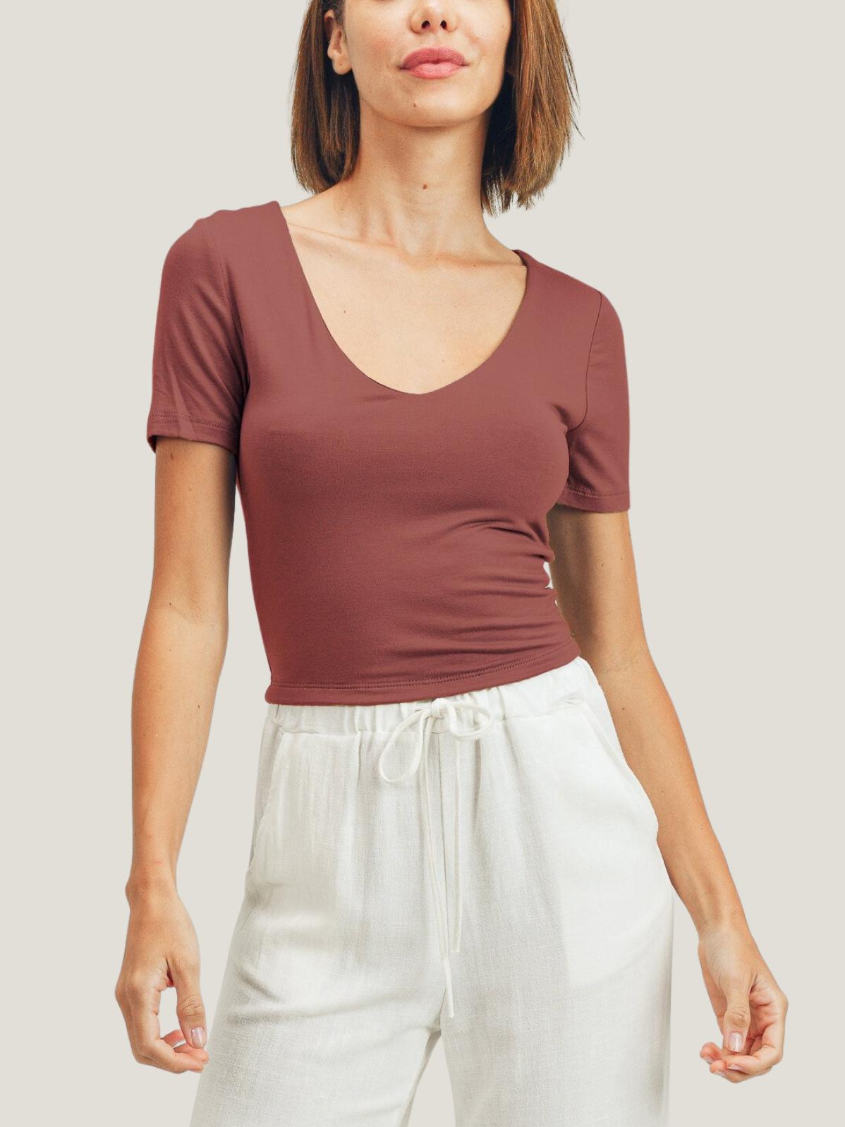 Lola Jeans - Basic V-Neck Crop T-shirt - Sz S