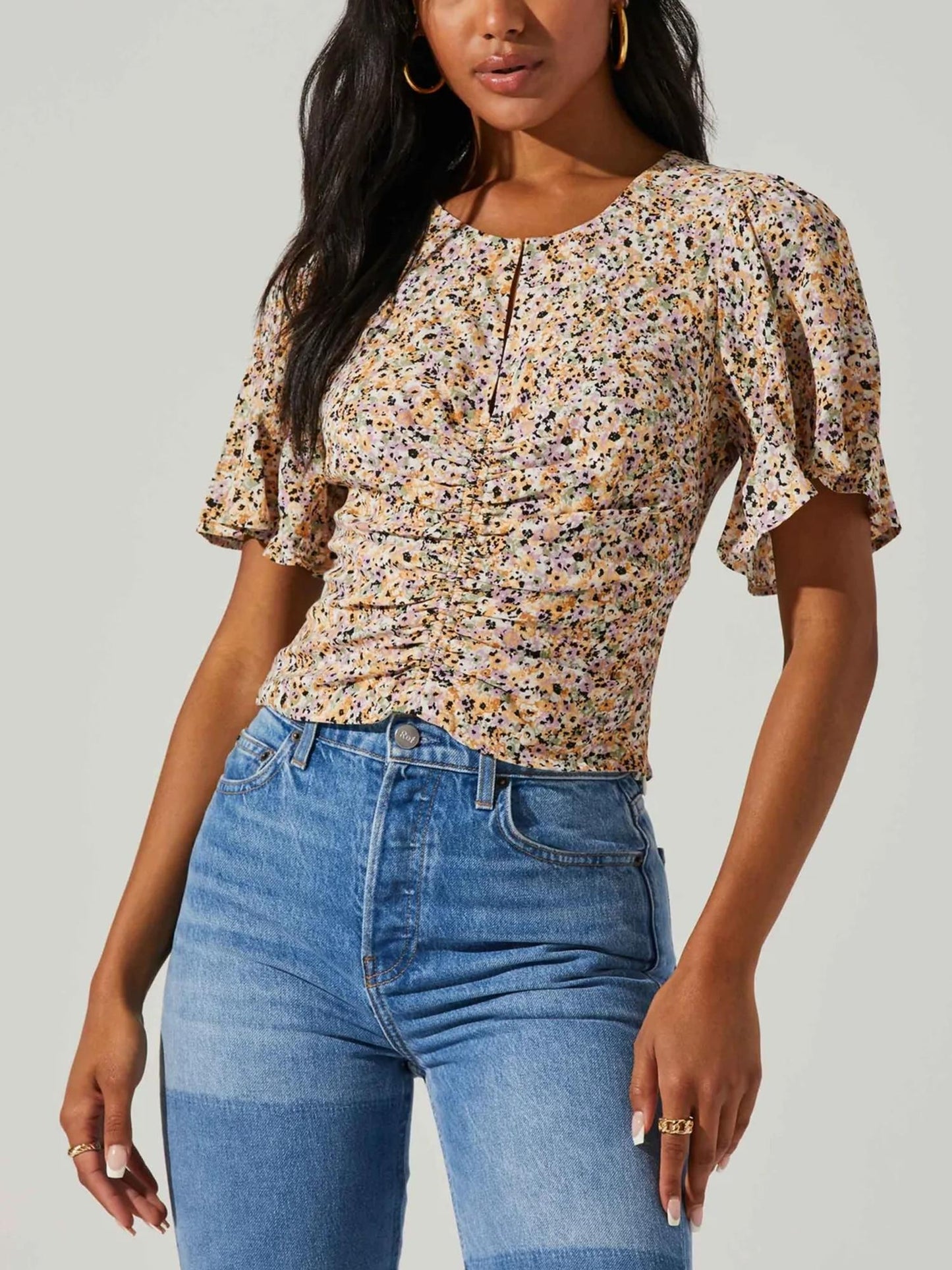 ASTR the Label - Flutter Sleeve Ruched Front Blouse - Sz L