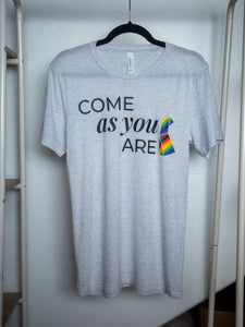 Armoire "Come as you are" Pride Tee