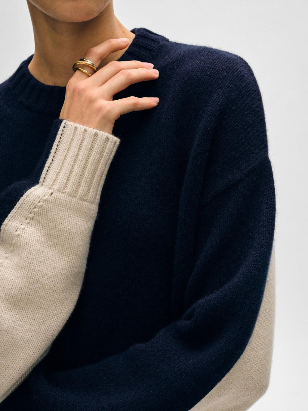 White & Warren - Merino Cashmere Drop Shoulder Crew Neck Sweater - Sz S