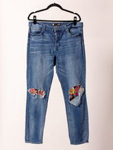 Load image into Gallery viewer, Kut from the Kloth Upcycled Boyfriend Jeans (sz. 12)
