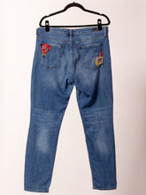 Load image into Gallery viewer, Kut from the Kloth Upcycled Boyfriend Jeans (sz. 12)
